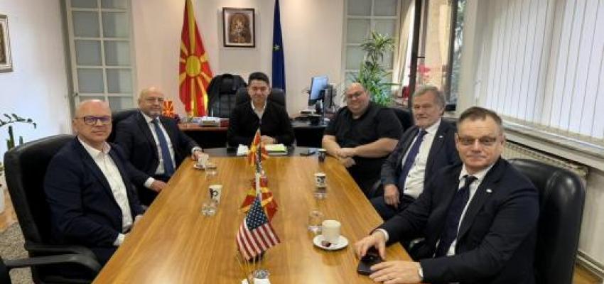 Насловна слика