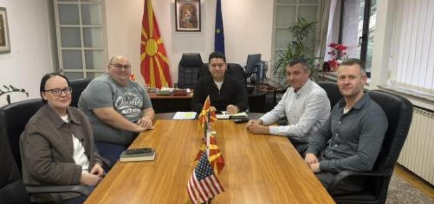 Насловна слика