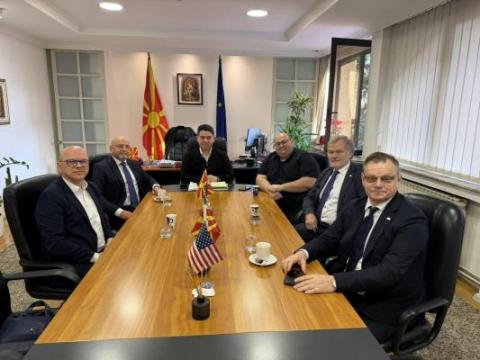 Насловна слика